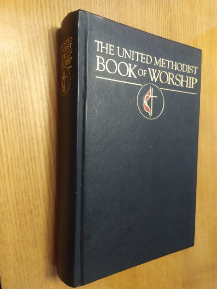 The United Methodist Book of Worship Объединенная методистская книга поклонения.