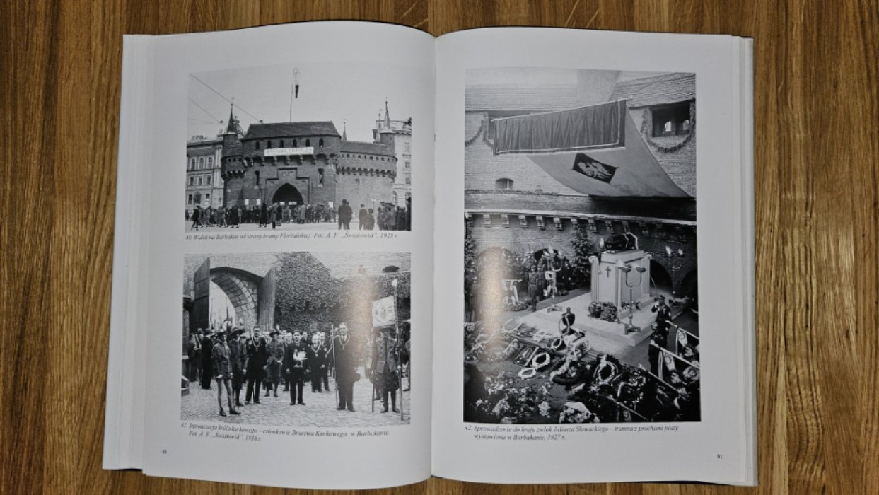 Gaczo? Ewa, Passowicz Wac?aw.  «Krak?w wczoraj» (Cracow yesterday) (Краков вчера) (1899-1999)— Исторический альбом.