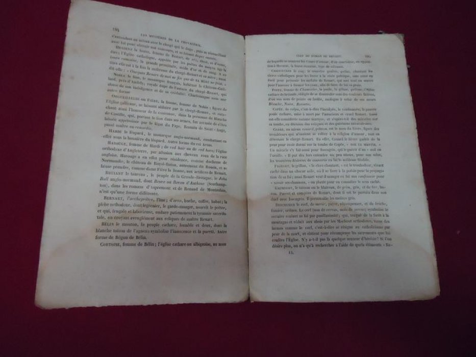Aroux E. (Ару Ежен) Les mysteres de la Chevalerie et de L,Amour platonique au moyen Age (Рыцарские мистерии и платоническая любовь в средние века)