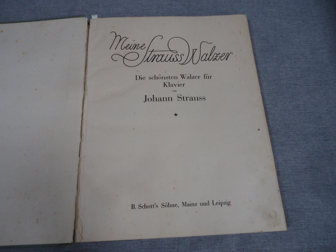 Strauss Johann (Штраус Иоганн). Walzer. Die schoensten Walzer fur Klavier (Прекрасные вальсы. Клавир)