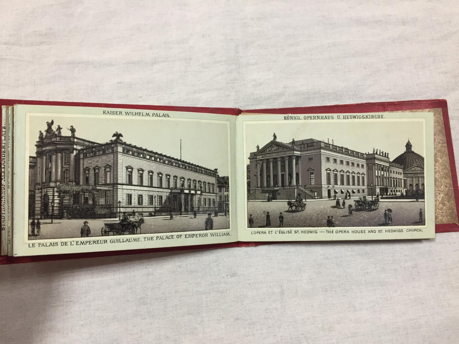 Berlin. Берлин. Сувенирный альбом-буклет.