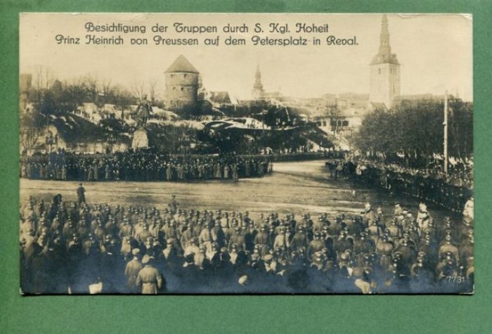 Фототкрытка. Ревель.(Таллинн). Принц Генрих Прусский на площади Петра I в Ревеле.