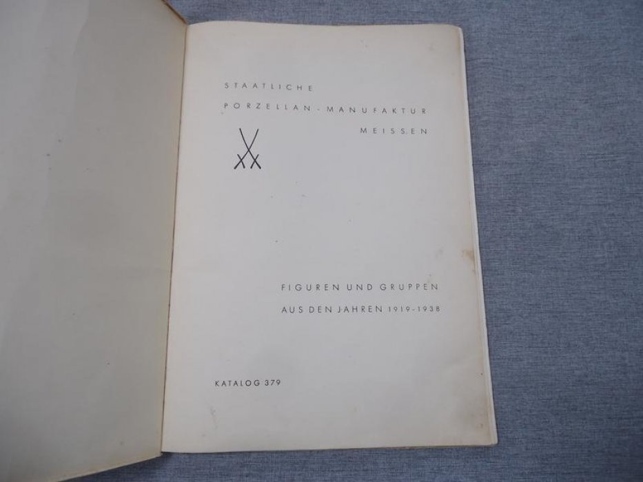 Porzellan-Manufaktur Meissen. Figurenand Gruppen aus den Jahren 1919 - 1938.