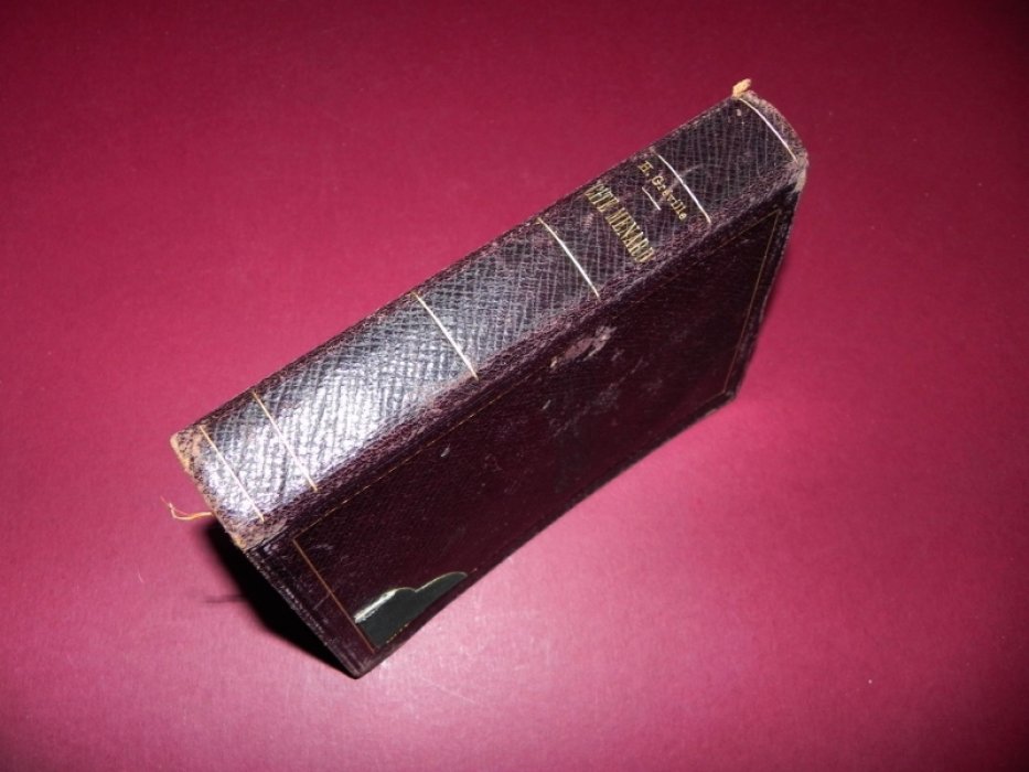 Greville, Henry. Cite Menard.