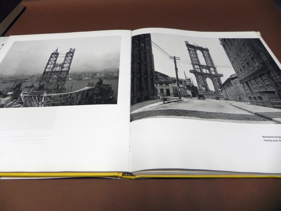 Michael Lorenzini, Kevin Moore. New York Rises: Photographs by Eugene de Salignac.