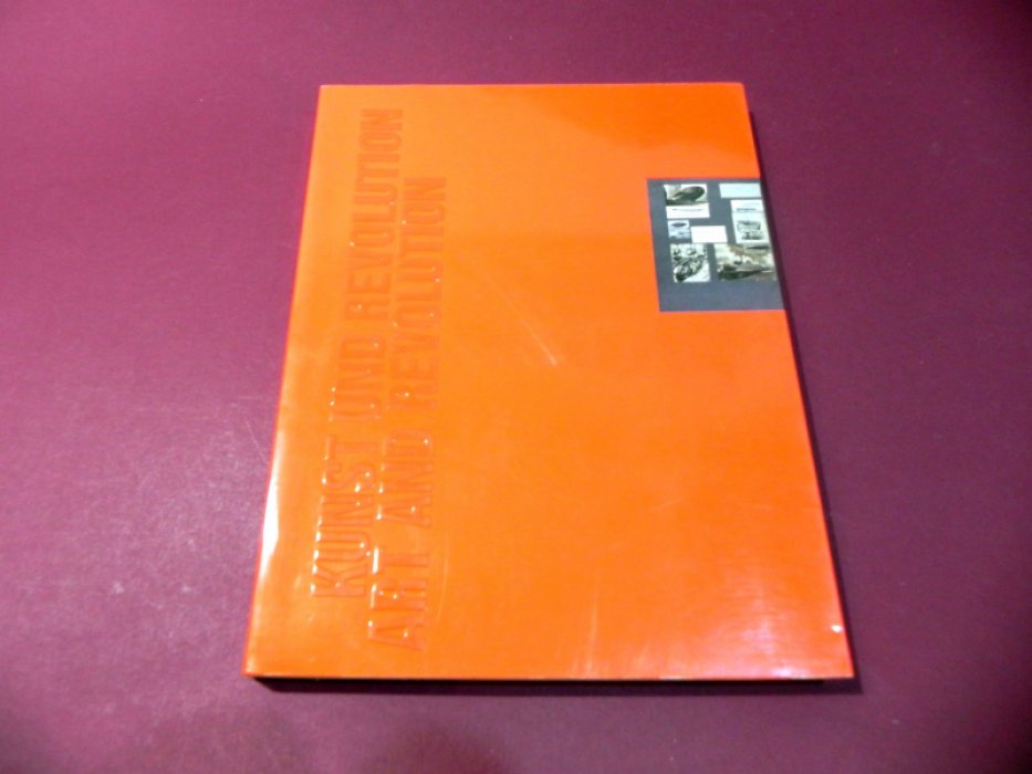 Kunst und Revolution: Russische und sowjetische Kunst 1910-1932.