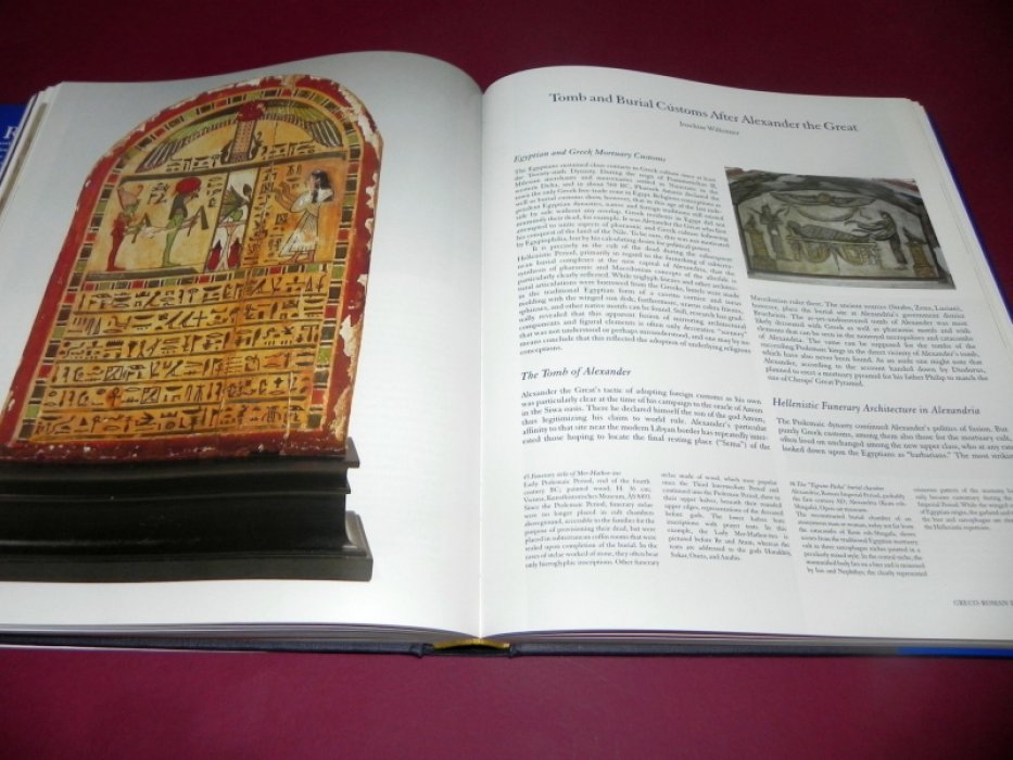 Egypt: The World of the Pharaohs / Египет: мир фараонов.