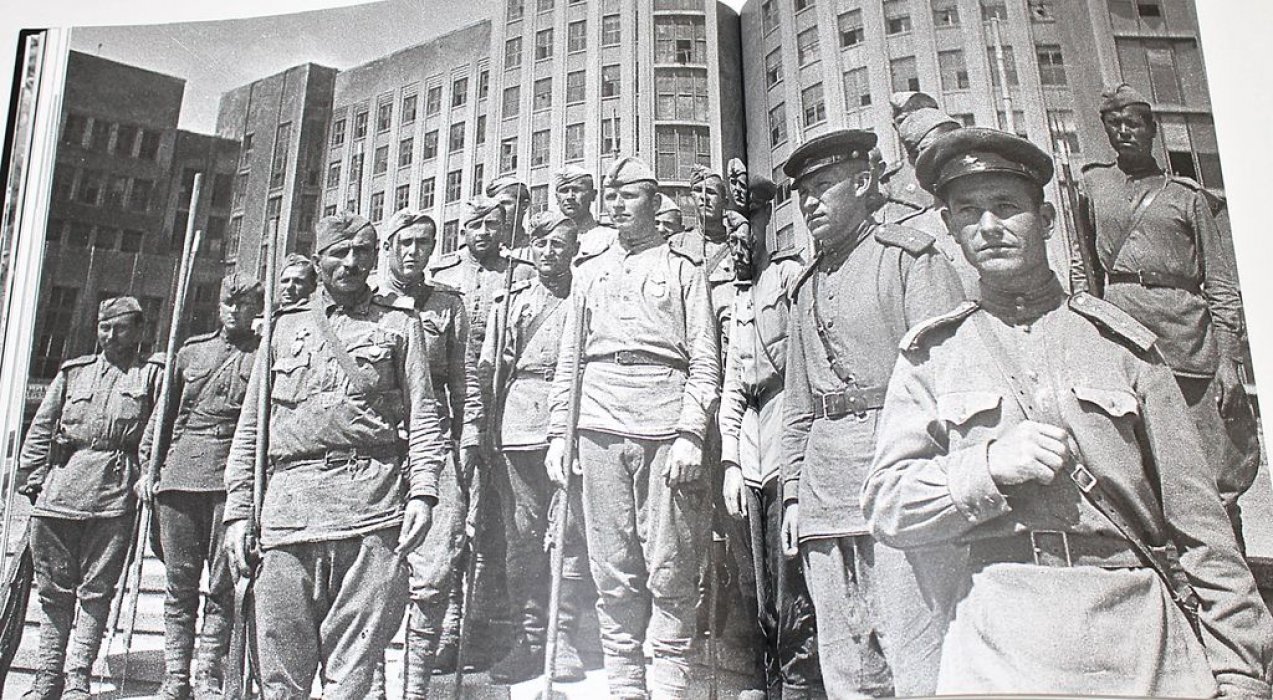Дороги войны Анатолия Архипова: Фотолетопись.