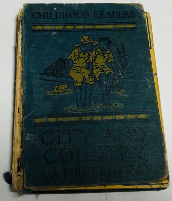 Grady, William E., Paul Klapper and Jane C. Gifford: Childhood Readers - City and country.