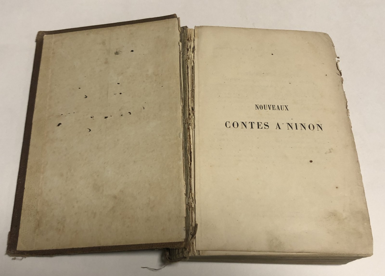 ZOLA, Emile. Nouveaux Contes Ninon/ Новые сказки Нинон.