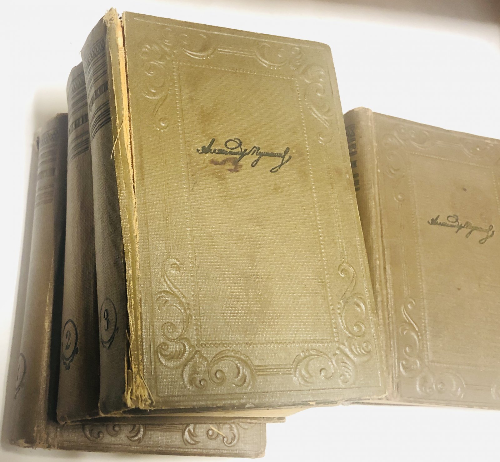 Пушкин А.С. Полное собрание сочинений в шести томах.
