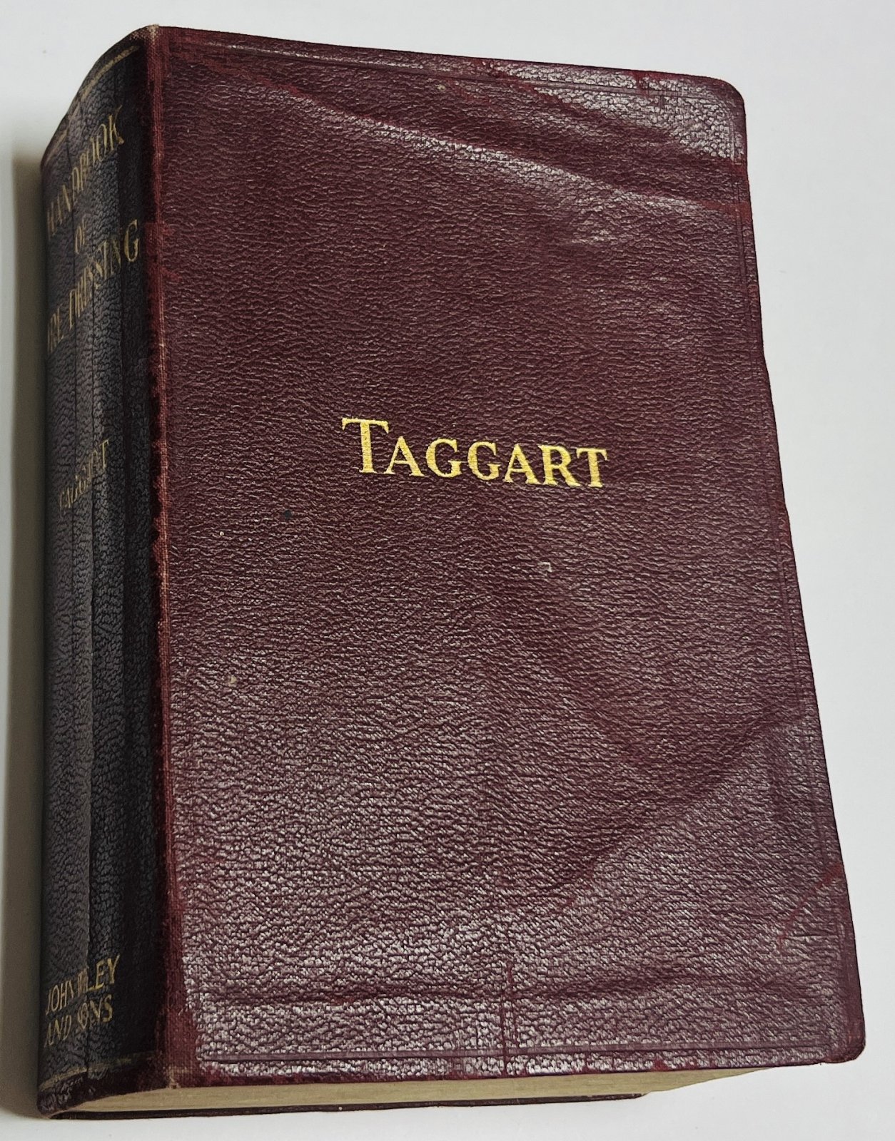 Taggart, Arthur F. Handbook of Ore Dressing / Справочник по обогащению руды.