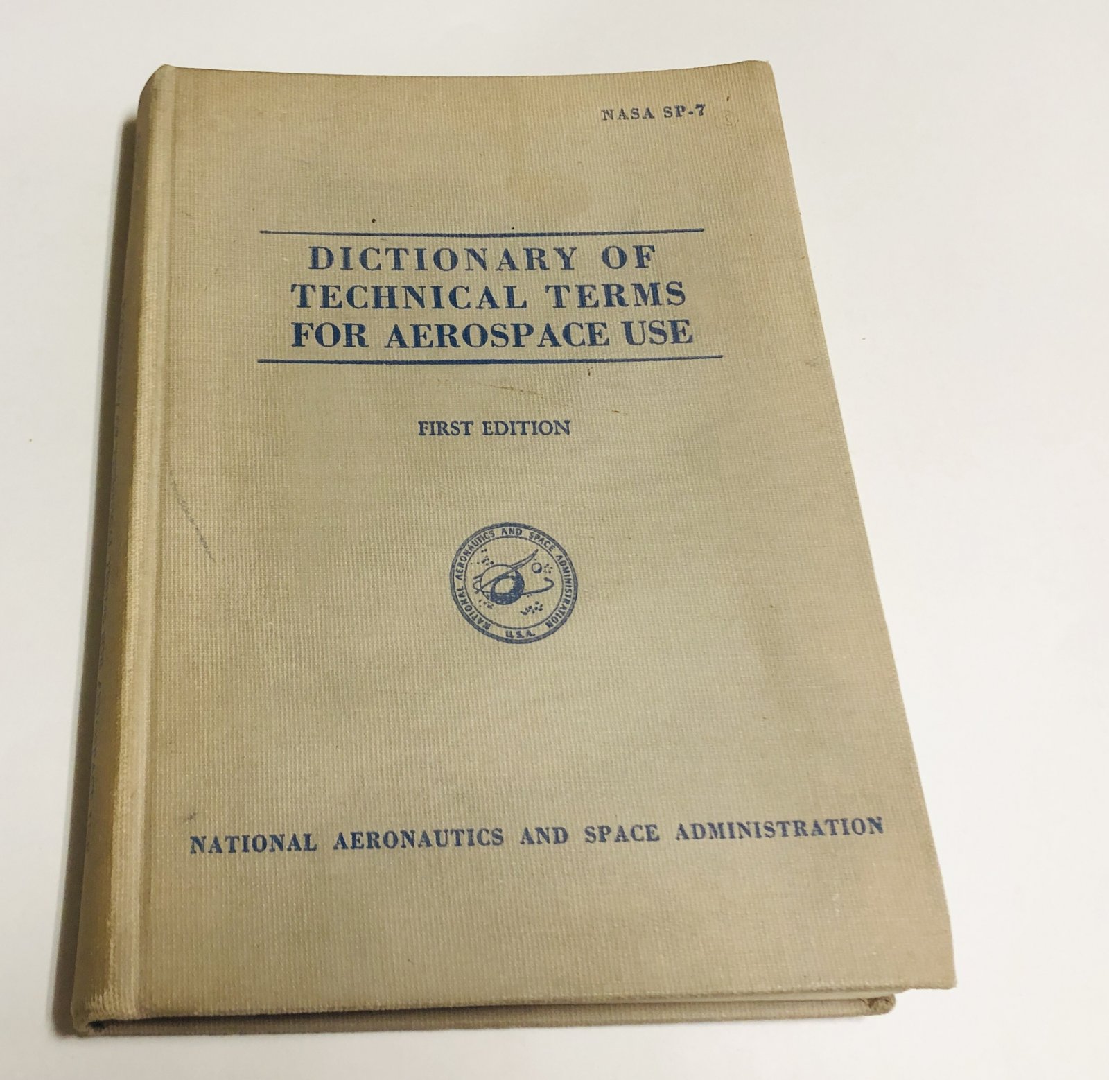 DICTIONARY OF TECHNICAL TERMS FOR AEROSPACE USE.