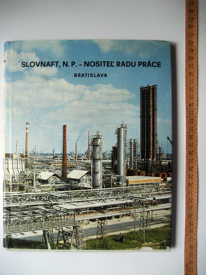 Slovnaft, n.p., Bratislava, nosite? Radu pr?ce (нефтеперерабатывающий завод в Братиславе)