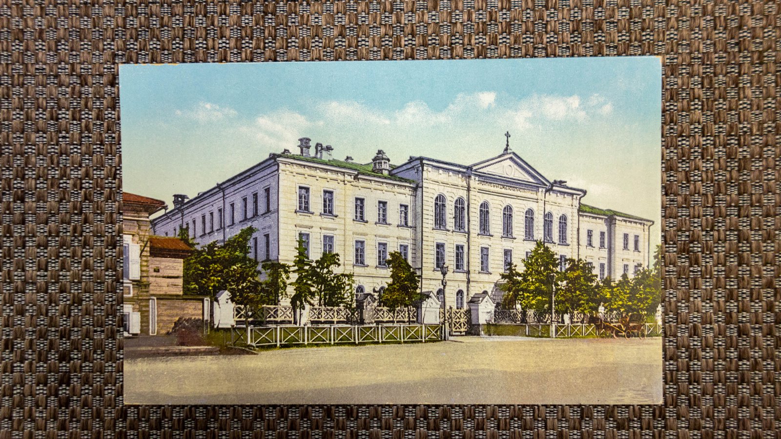 2 открытки Иркутск.