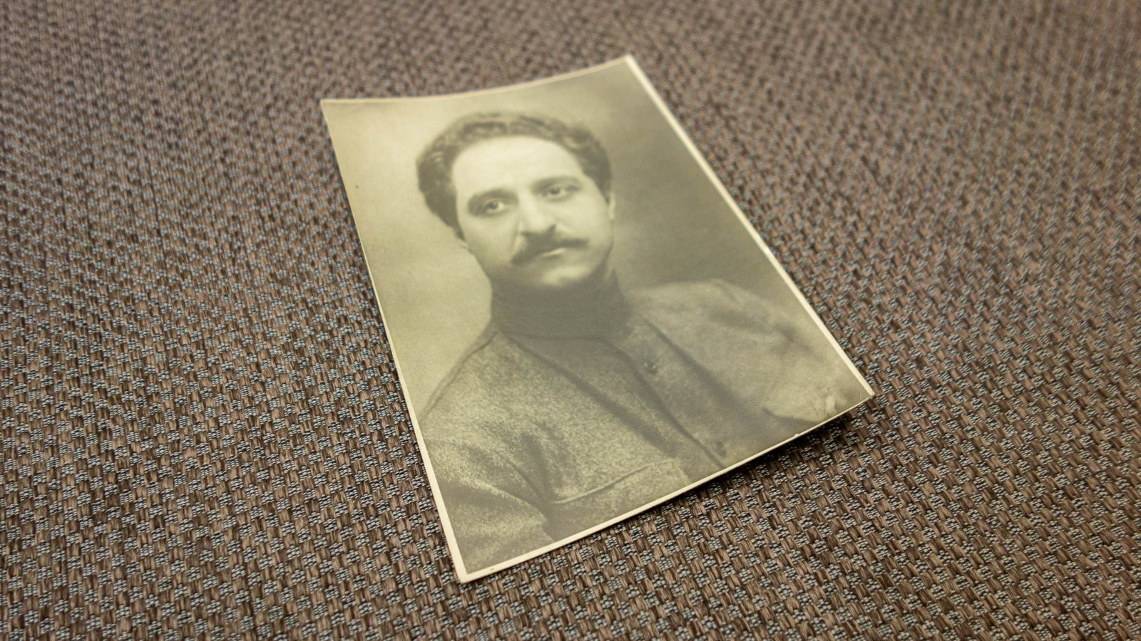 Орджоникидзе, С. Фотопортрет.