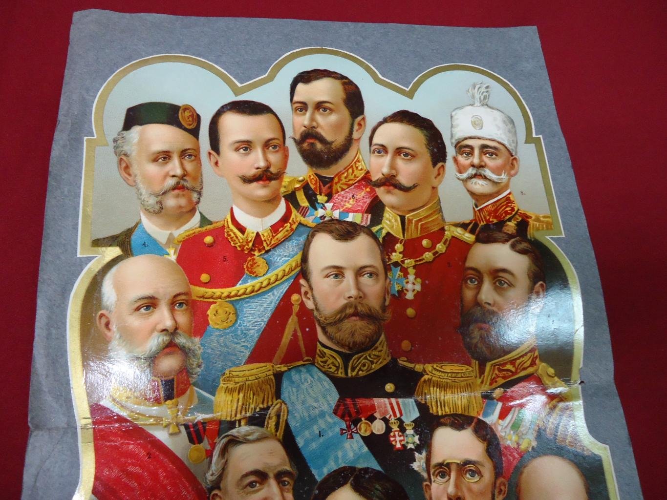 Стенка для отрывного календаря «Его Императорское Величество Государь Император Николай Александрович…» (хромолитография в стиле модерн, 1912)