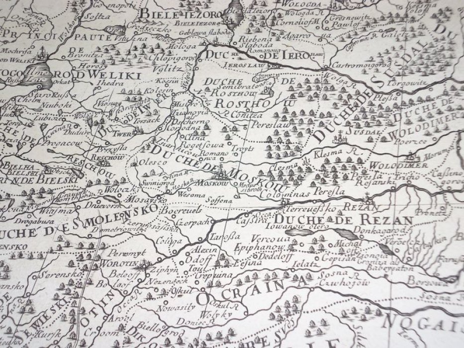 Карта Государства царя Российского и великого князя Московского, 1677 г. (французский текст, Париж) — гравированная кабинетная карта с картушем