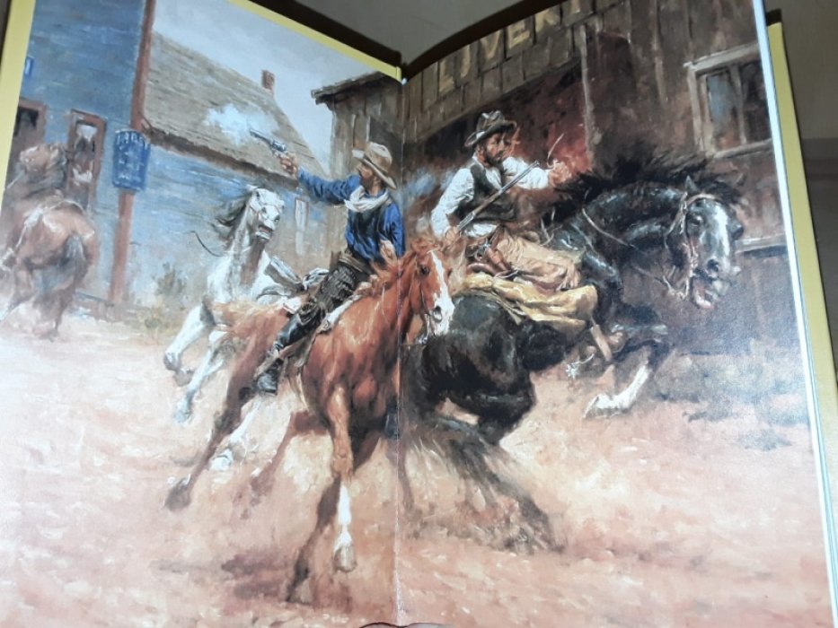 Макмуртри Л. Улицы Ларедо.