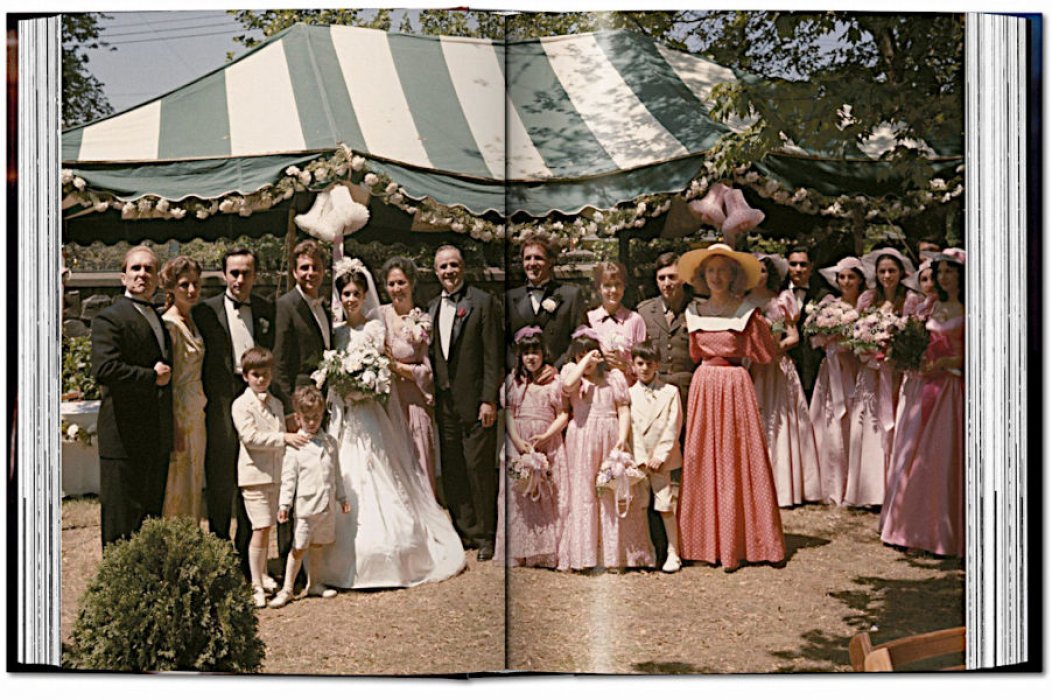 Duncan Paul. Steve Schapiro. The Godfather Family Album. Стив Шапиро. Семейный альбом крестного отца (на английском языке). Ткино