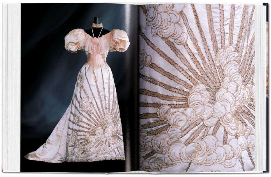 Fukai Akiko. Fashion. A History from the 18th to the 20th Century. МОДА. История моды с 18 по 20 век. Коллекция Института костюма Киото (на английском языке) Тмода.