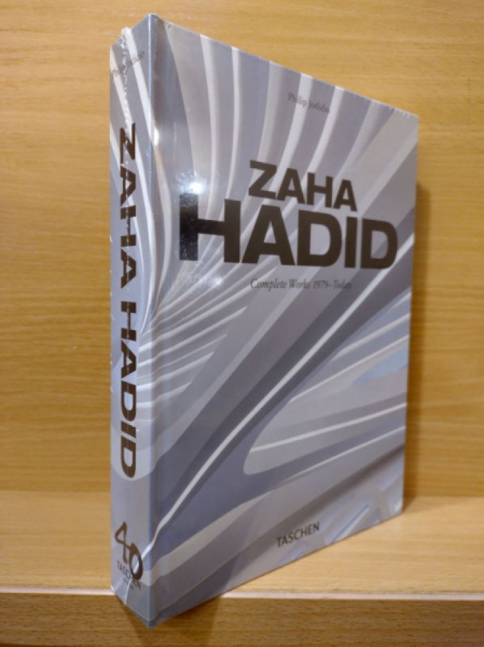 Jodidio Philip. Zaha Hadid. Complete Works 1979-Today. Заха Хадид. Полное собрание архитектурных сооружений с 1979 года по сегодняшний день (на английском языке). Тархитектура.