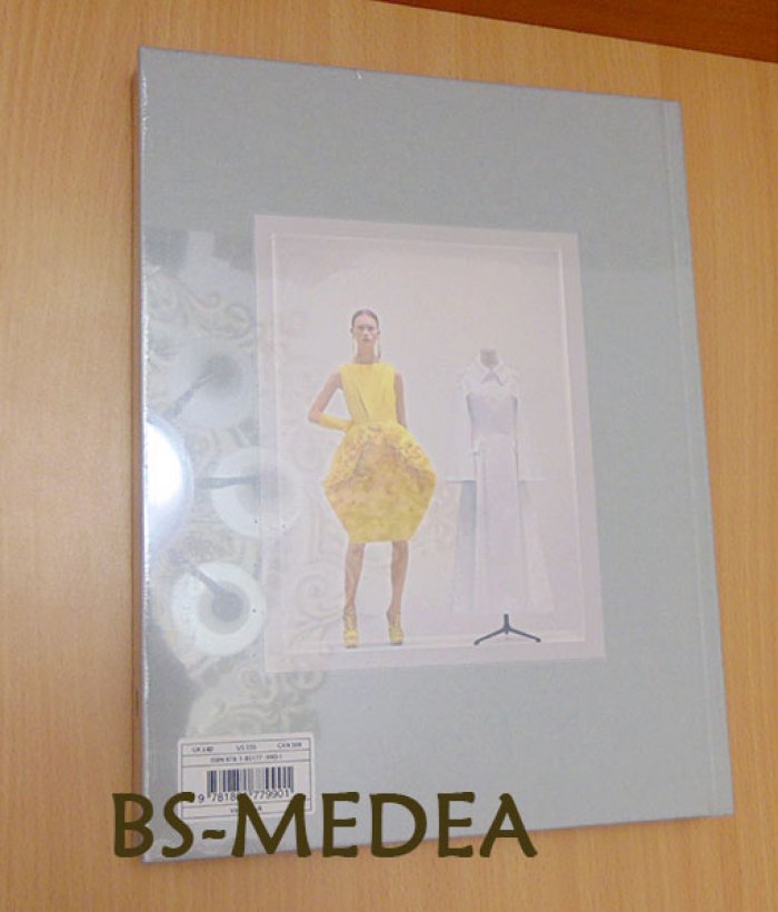 Oriole Cullen. Christian Dior. Кристиан ДИОР. Выставка музея Альберта и Виктории (на английском языке). Тмода.