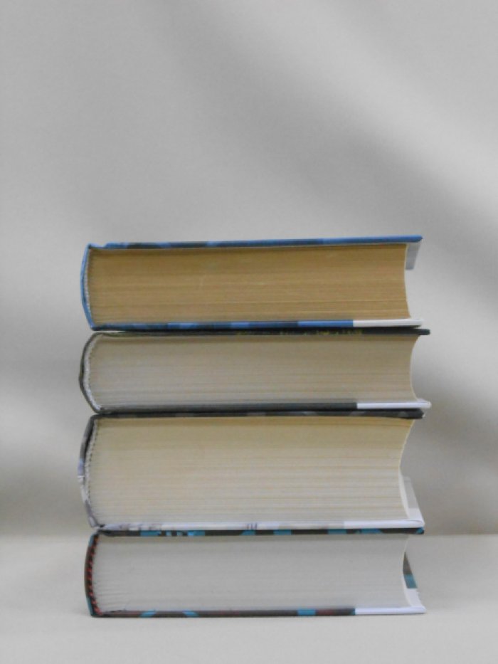 Макдермид Вэл. Комплект из четырех книг Вэла Макдермид.