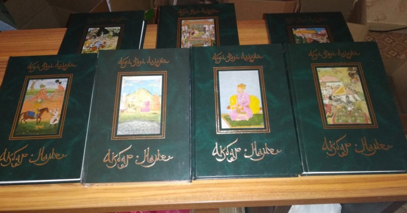 Абу-л Фазл Аллами. Акбар-намэ: Комплект книг. Тт. 1-7.