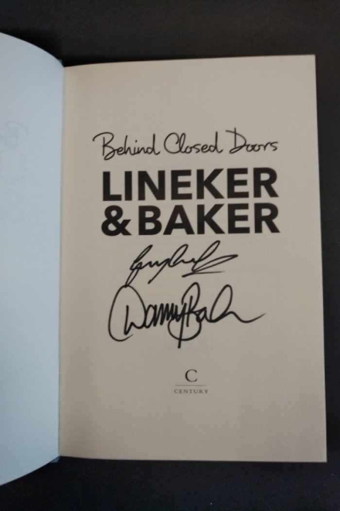 Линекер Гарри (Gary Lineker), Бейкер Дэнни (Danny Baker). За закрытыми дверями.