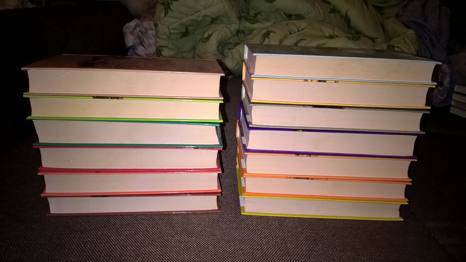 Серия `Коллекция приключений и фантастики`. Комплект из 37-и книг.