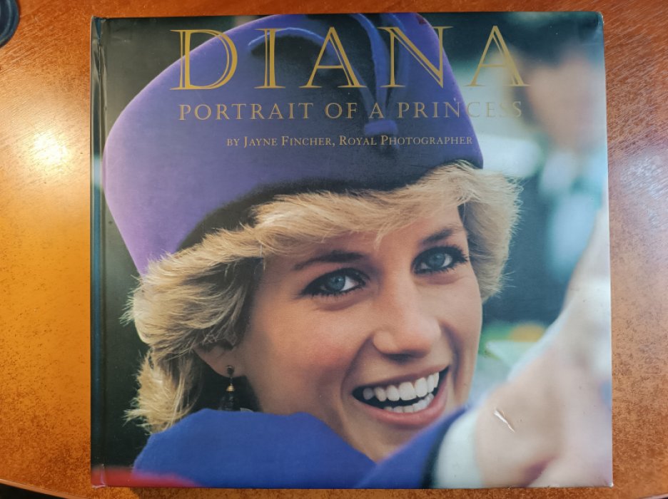 Fincher Jayne, Wade Judy. Diana. Portrait of a Princess.