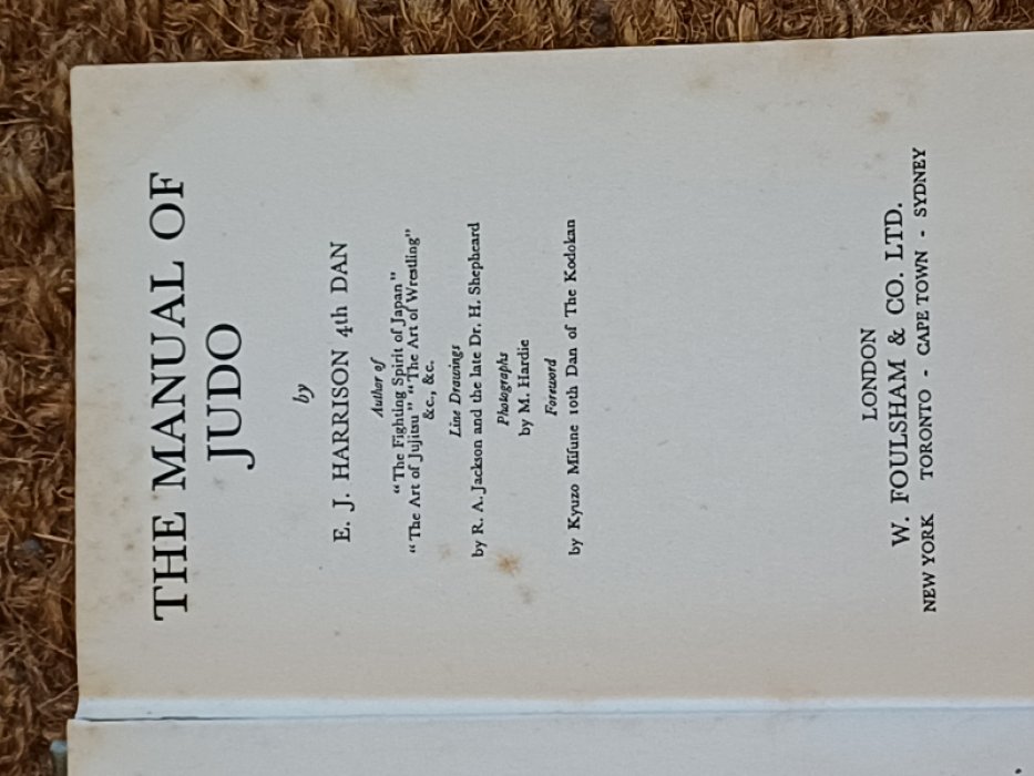 E.j. Harrison 4 Dan The manual of judo.