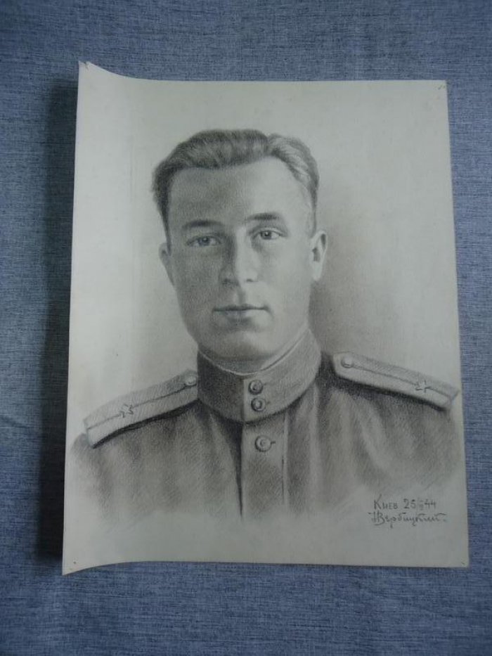 Вербицкий Н. Портрет младшего лейтенанта.