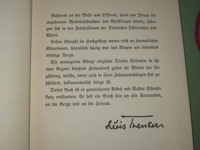 Trenker Luis (Тренкер Луис). Bergen in Flammen (Горы в огне). Ein Roman aus den Schickalstagen Sudtirols.