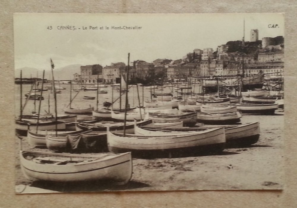 Cannes. - Le Port et le Mont-Chevallier. Открытка