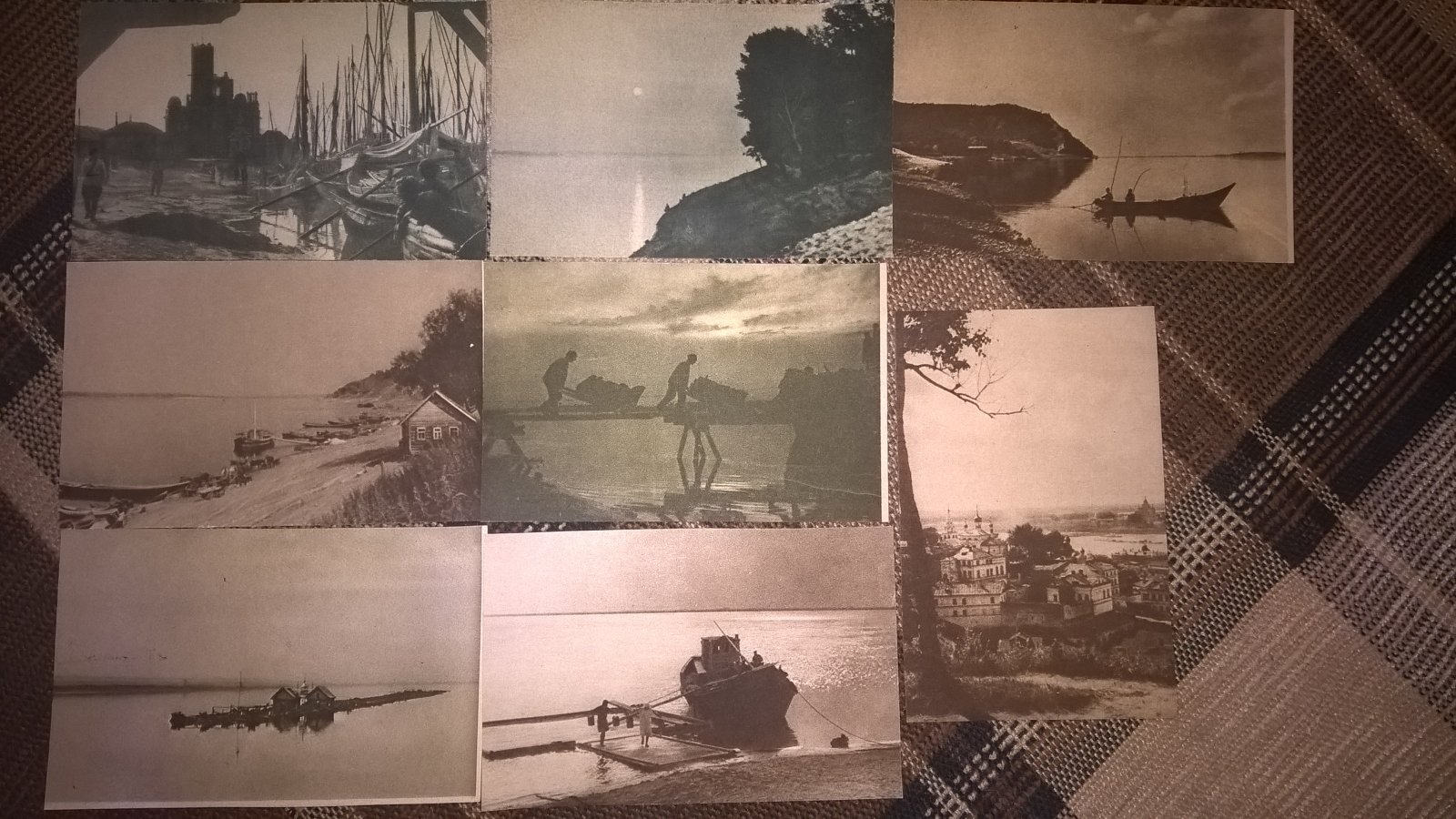 Набор почтовых карточек. `Волга` Фотограф Ю. Еремин. 15 штук.