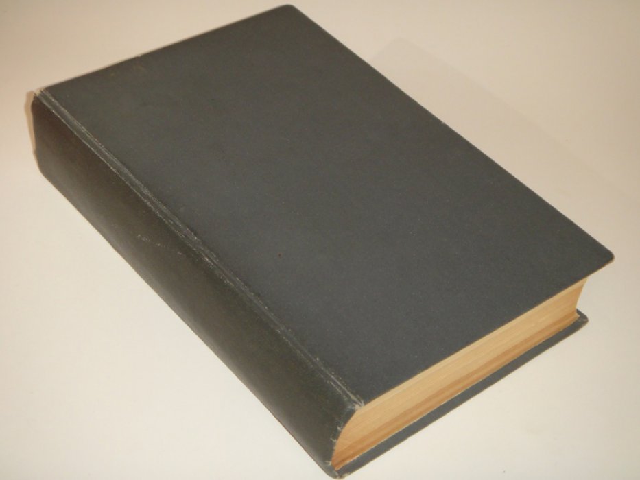 Семенников В.П. Конволют из трех книг: Революция 1905г. и самодержавие: Монархия перед крушением 1914-1917. Из бумаг Николая II: Полититка Романовых накануне революции.