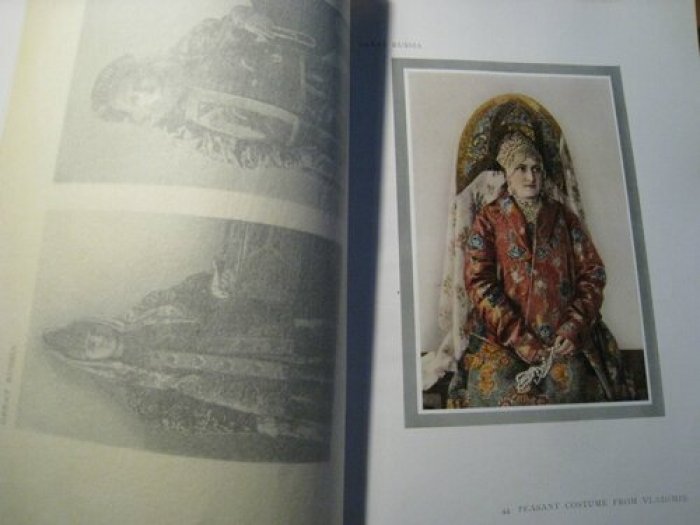 L`art Rustique en Russie. Numero Special Du Studio Automne Paris.