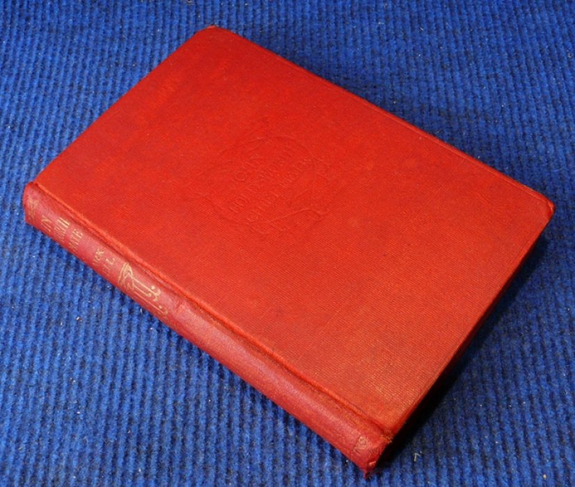 Russell Clark. John Holdsworth Chief Mate. (Джон Холдсворс старший помощник.)
