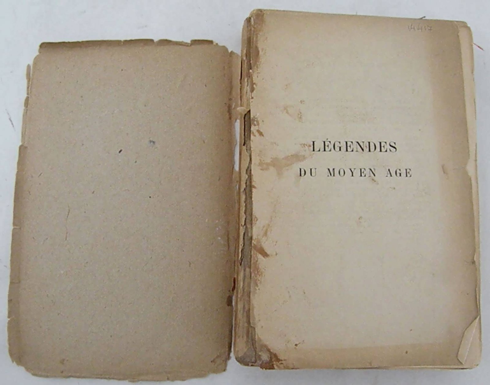 Paris, Gaston (Пери, Гастон). Legendes du moyen age. (Средневековые легенды).