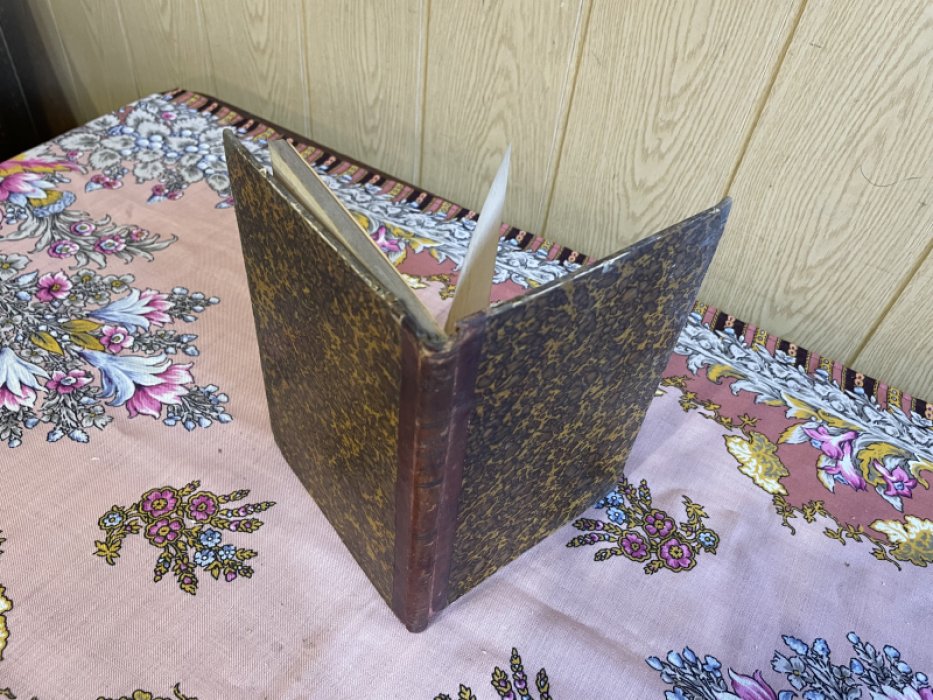 Покровский Е.А. Детские подвижные игры с 37 рисунками.