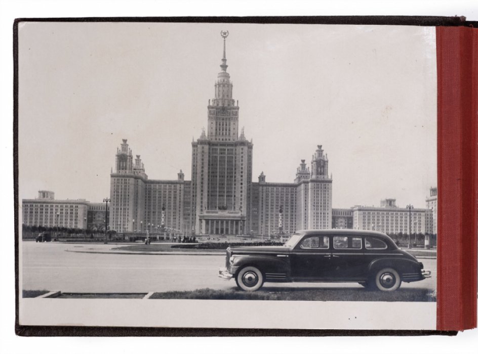 Редкий фотоальбом «Автозавод имени Сталина» (ЗИС/ЗИЛ): история завода в снимках, 1949