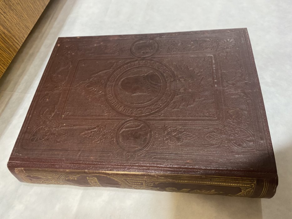 Shakspere. The reference Shakspere: a memorial edicion of Shakspere`s plays….