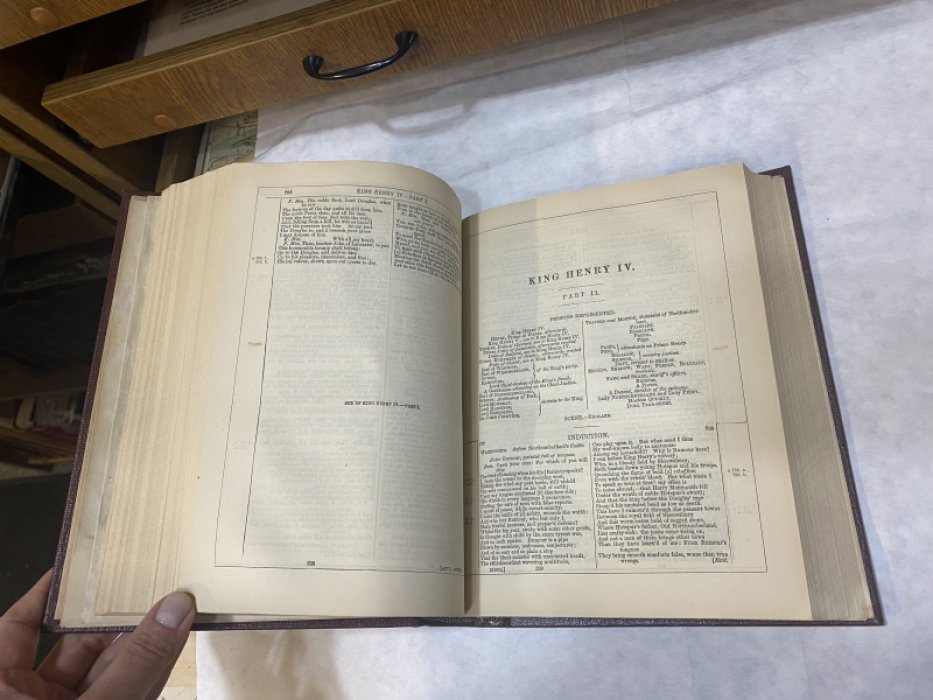 Shakspere. The reference Shakspere: a memorial edicion of Shakspere`s plays….