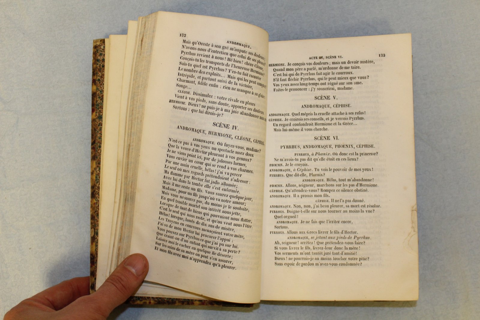 De J. Racine Une Notice Sur Sa Vie Par M. S. Auger (Расин, собрание сочинений в 2х томах).