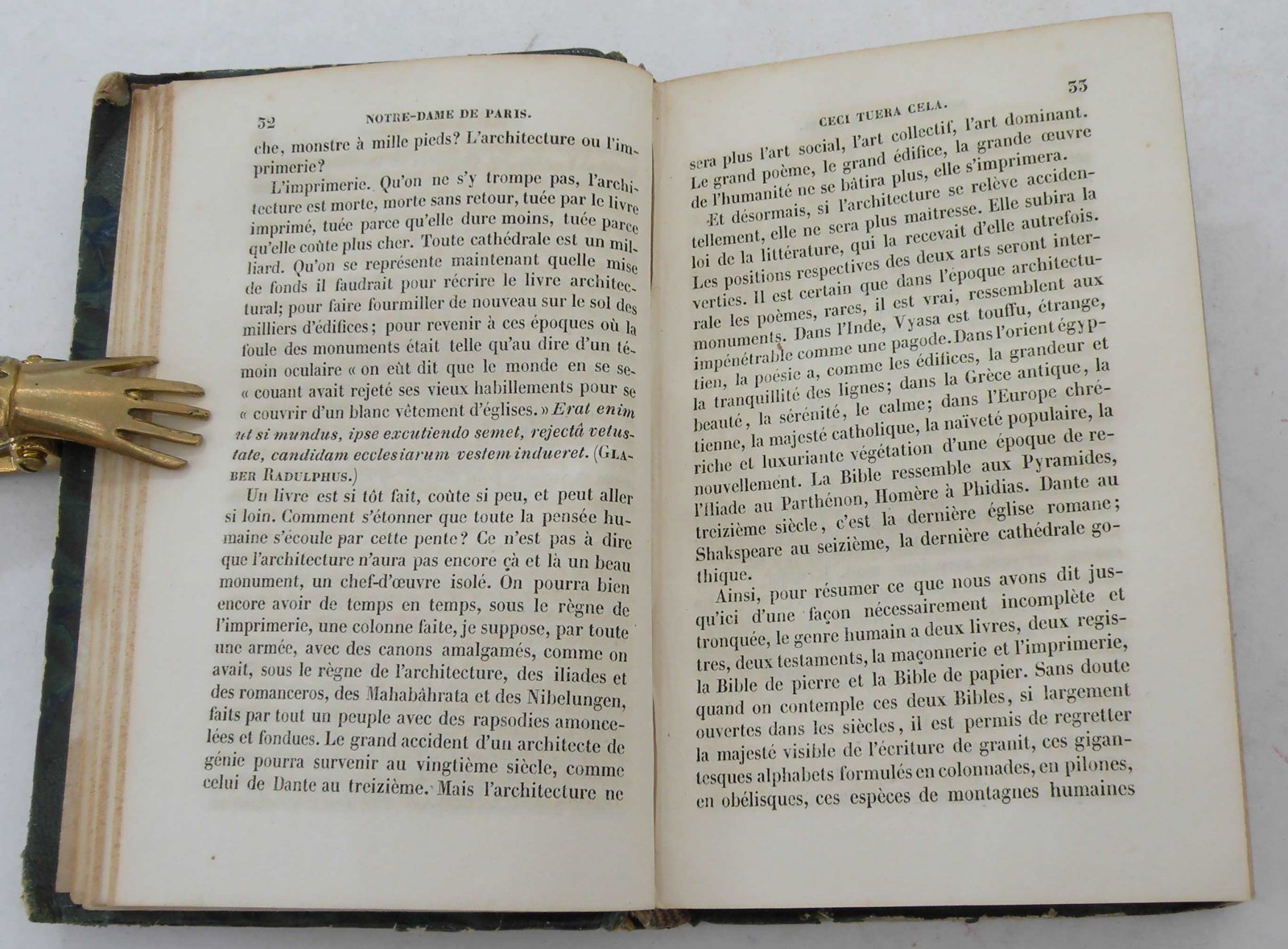Victor Hugo (Виктор Гюго). Notre-Dame de Paris.(Cобор Парижской Богоматери)на франц.яз.